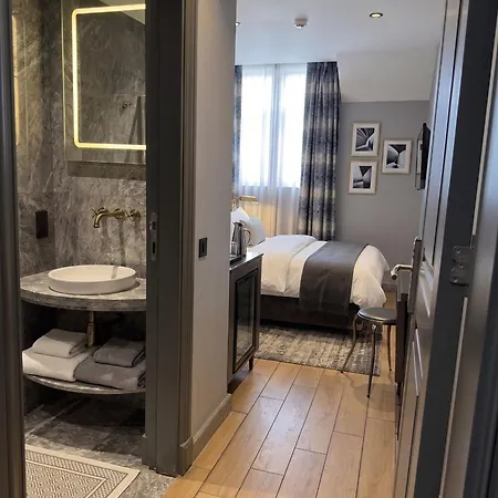 Peri Boutique Taksim 3*